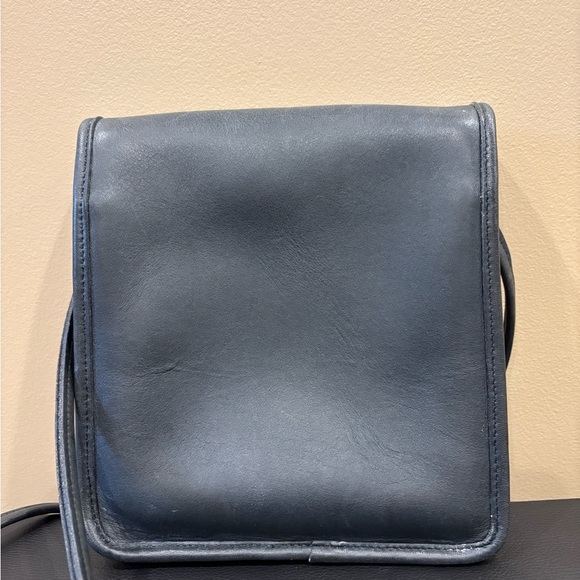 Coach Vintage Compact Pouch Crossbody F4B-9620 - Picture 3 of 6